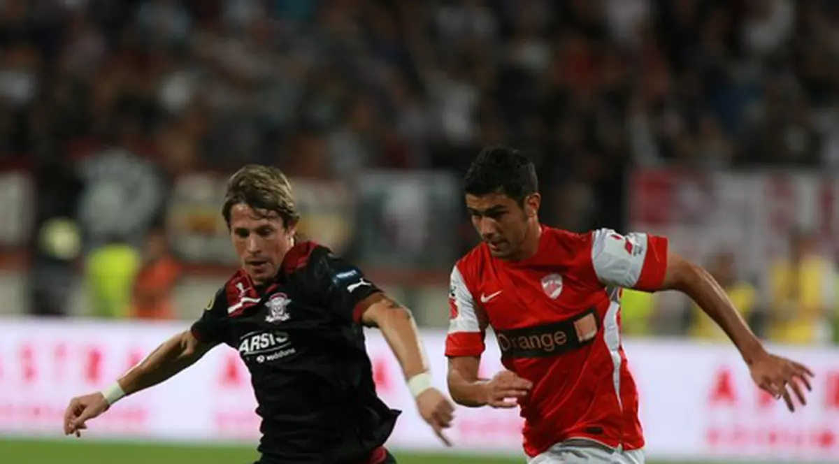 Foto | Fotbal în "Groapă!" Dinamo - Rapid 0 -0