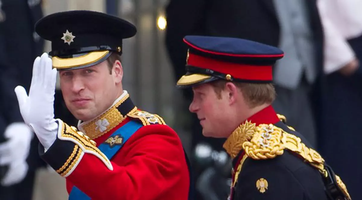 Cadoul primit de la fratele lui de către prinţul Harry a iscat un imens scandal. Iată despre ce este vorba!