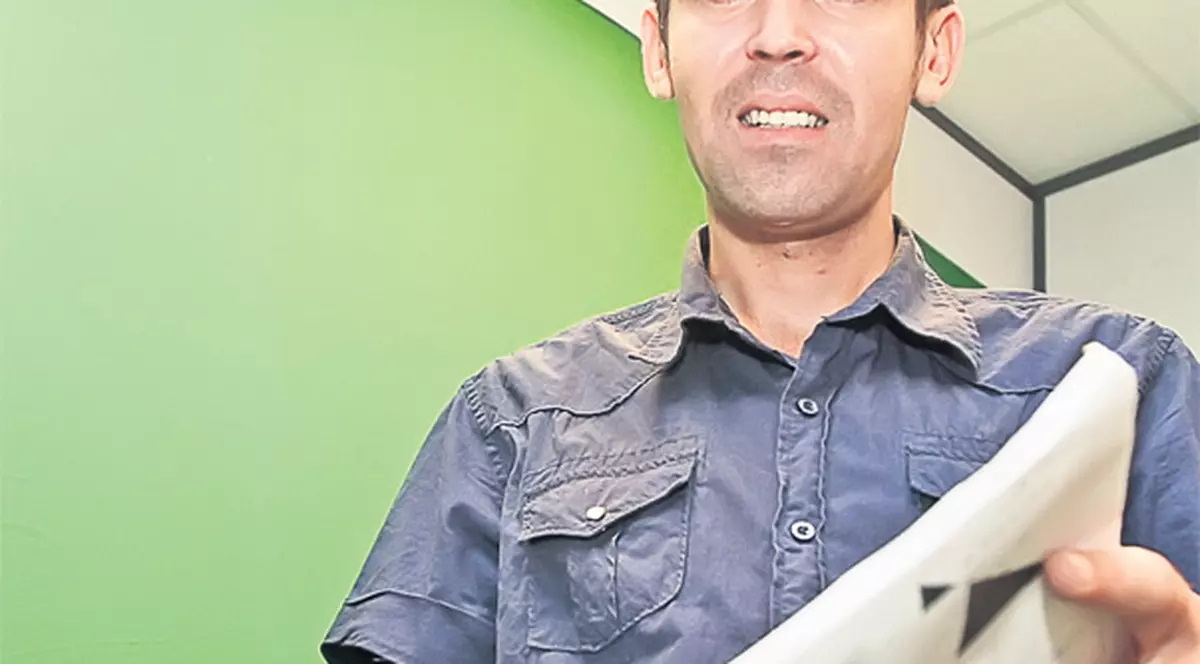 Foto & Video | Un candidat la Bac a făcut praf lucrarea la matematică după ce-a umplut patru pagini cu imnul Rapidului şi alte cântece «vişinii», între care şi cel al rapperului Leasă