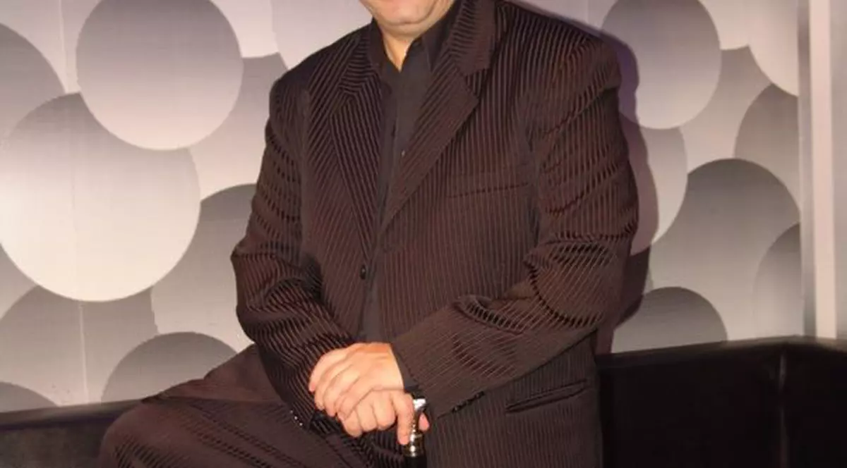 Nicolae Guţă apare pe afişe rasiste, la Roma