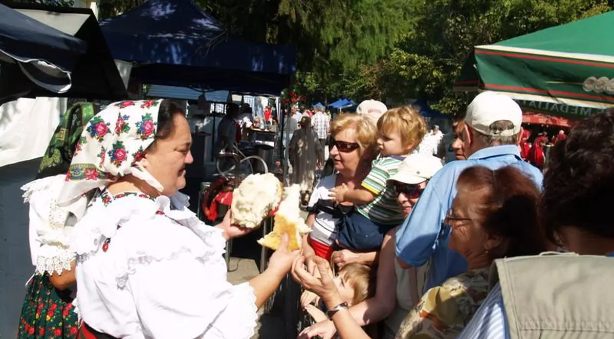 Uite ce s-au îngrămădit pentru o bucată de pâine