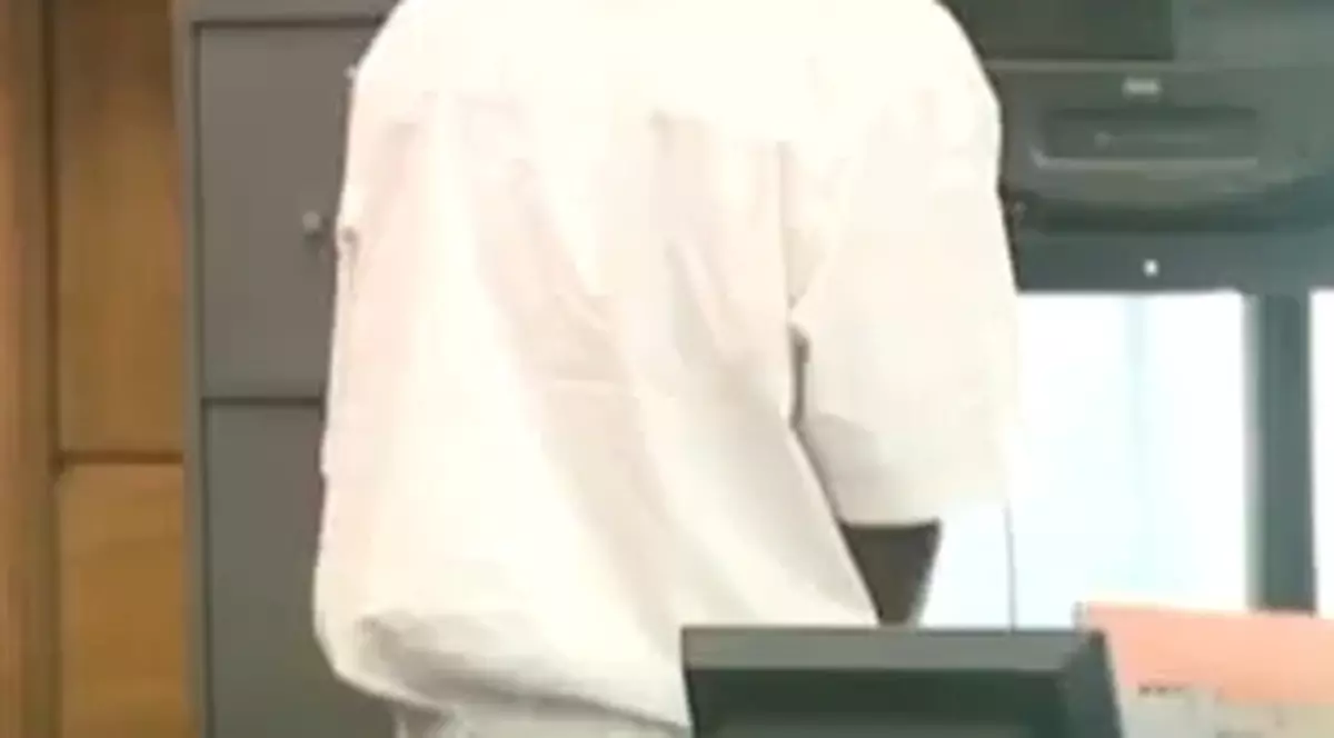 Dezbatere pe viaţă şi pe moarte în Marea Britanie: E urinatul în public acceptabil?