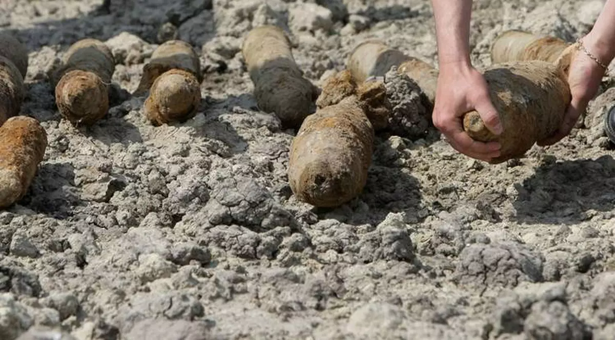 Incident investigat de MApN. Un proiectil folosit la poligonul de la Cincu a ajuns în curtea unui sătean