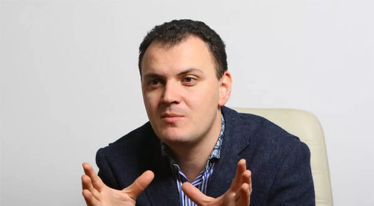 Sebastian Ghiță, în genunchi în fața unui procuror