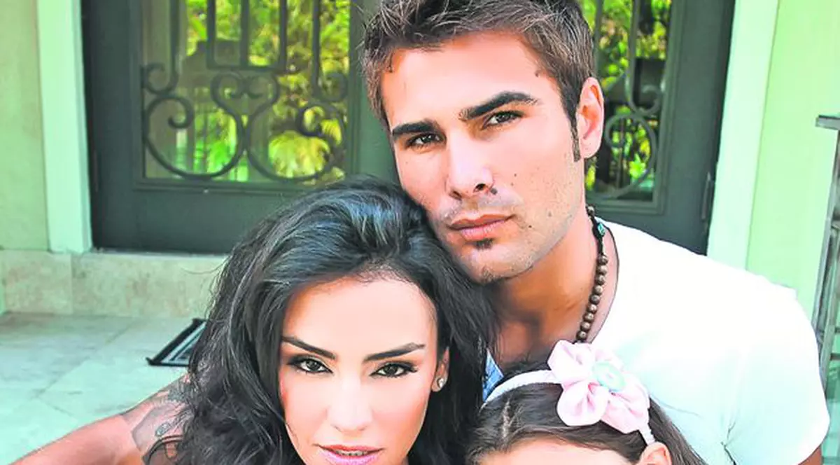 Adrian Mutu, atacantul Cesenei, îi este recunoscător soţiei: «Nu ştiu ce m-aş fi făcut fără Consuelo!»