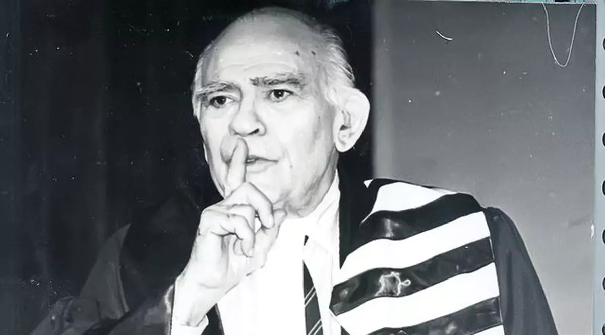 Unul dintre cei mai mari regizori români s-a stins din viaţă în Germania, la vârsta de 88 de ani