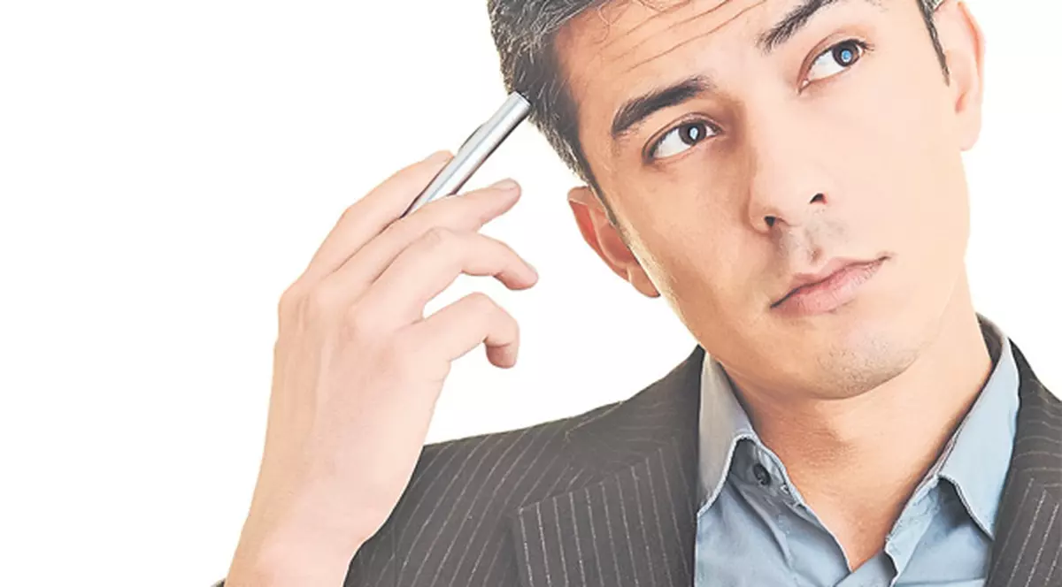 Cum poate fi controlat administratorul de bloc pentru a se evita fraudele? Preşedintele verifică facturile pentru utilităţi