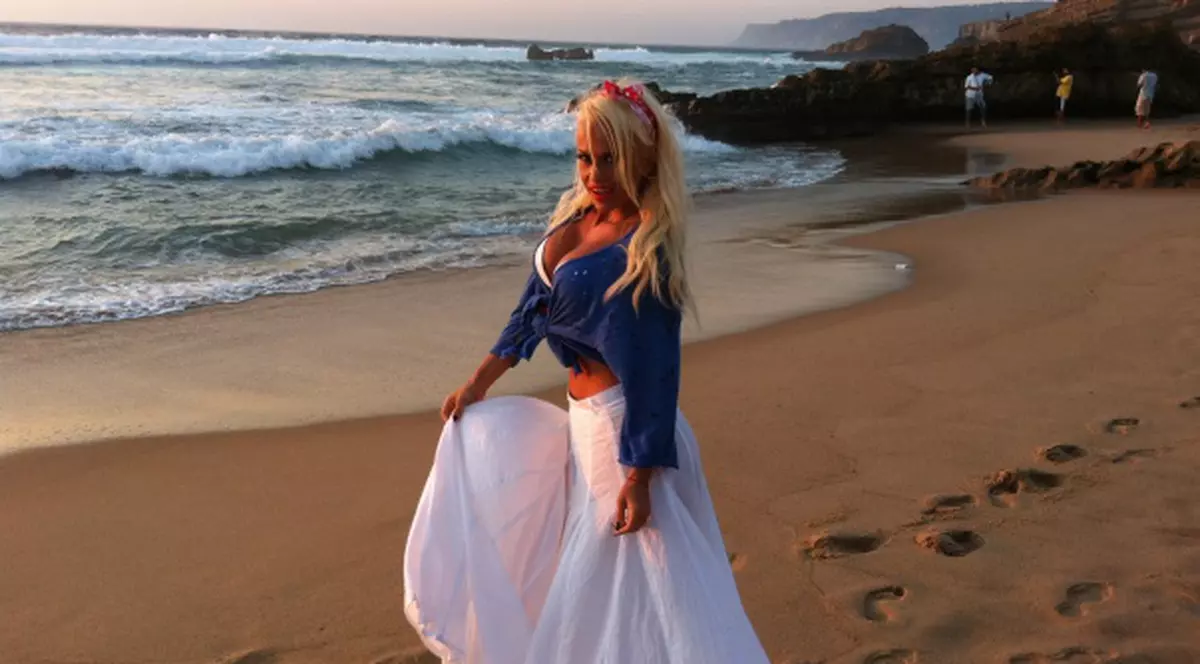 Video | Anda Adam a filmat pe cinci continente pentru noul ei clip!