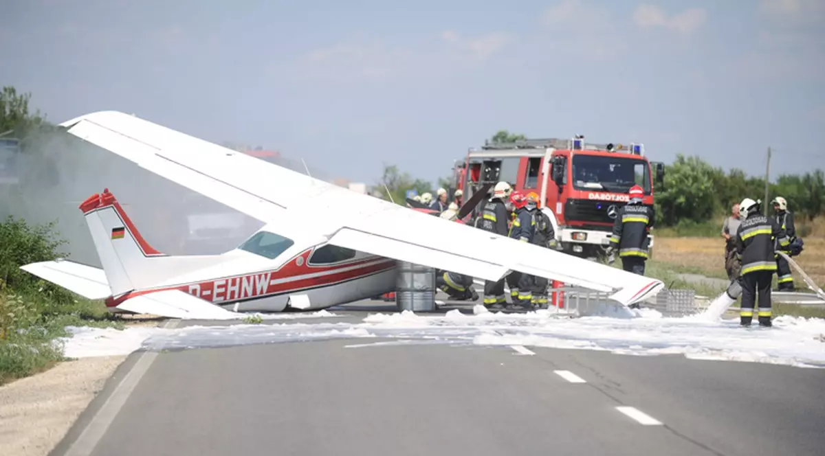Doi morţi, într-un accident aviatic în Rusia