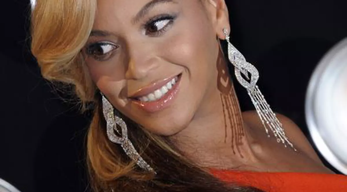 Video | Beyonce, amuzată de o fană fără voce