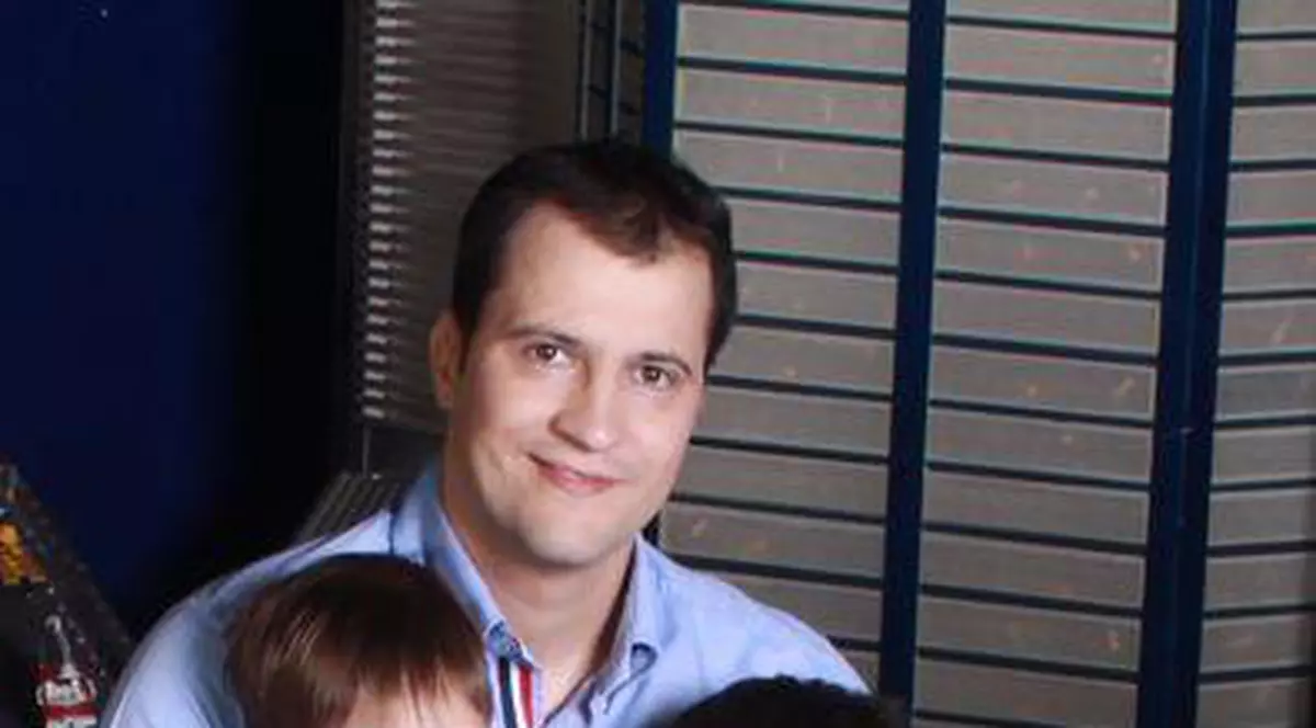 Ipoteză şocantă: lui Şerban Huidu i-a fost distrasă atenţia de către copii