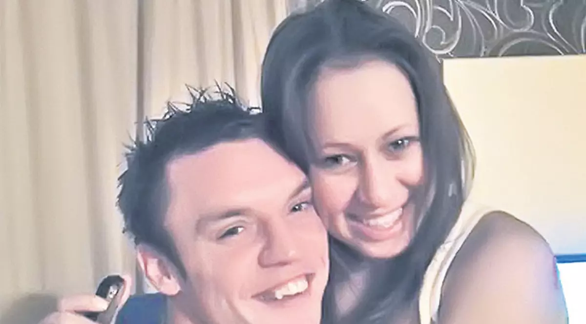 Cristi Bud se căsătoreşte