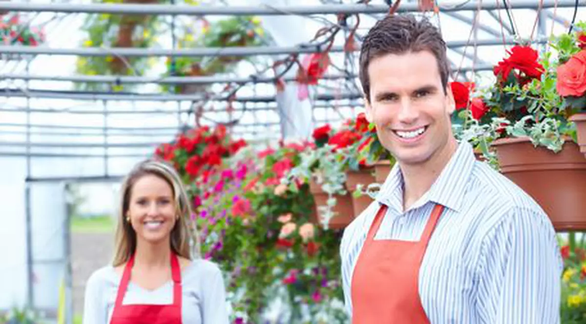 Munca în cuplu peste hotare, o alternativă la şomaj