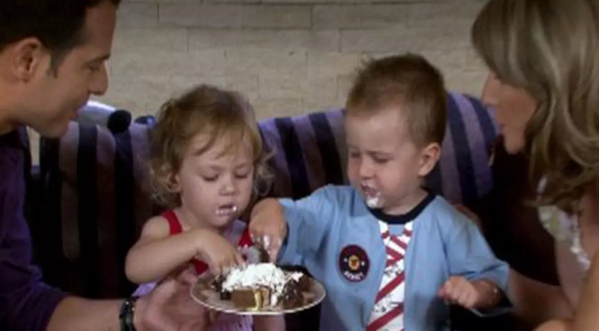 Fiica lui Catrinel Sandu, îi calcă pe urme mamei! Iată debutul ei în televiziune!