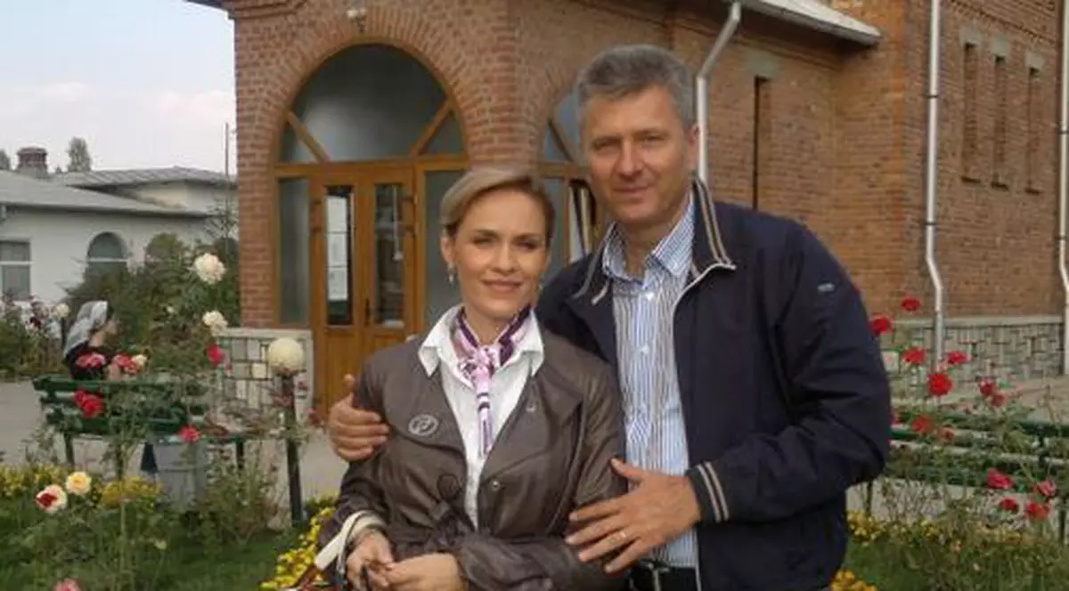 Exclusiv | Gabi Firea, gravidă în trei luni!