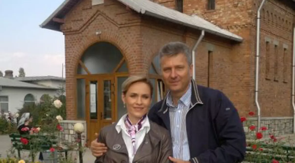 Gabi Firea şi Pandele s-au rugat la Mănăstirea Pissiota