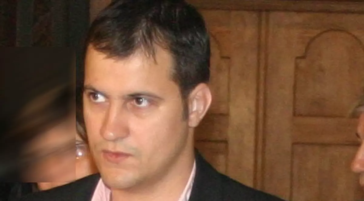 În 2009, lui Huidu  i s-a suspendat carnetul  tot între Predeal şi Braşov!