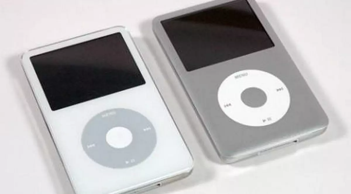10 ani de la aparţia iPod-ului