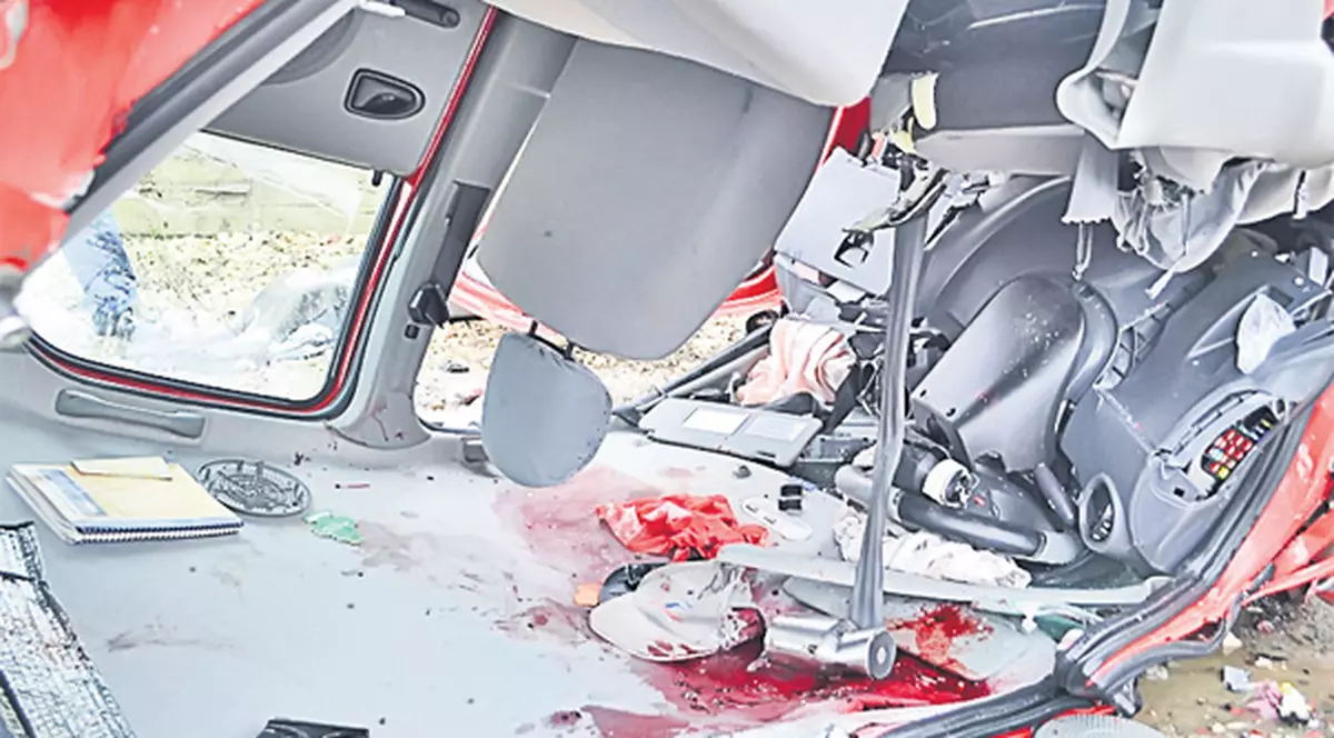 Şerban Huidu a auzit strigătele de ajutor ale pasagerului de pe bancheta din spate: "Scoateţi-mă de aici!»"