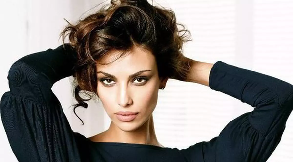 Video | Uite prima apariţie a Mădălinei Ghenea, în clipul lui Eros Ramazzotti!