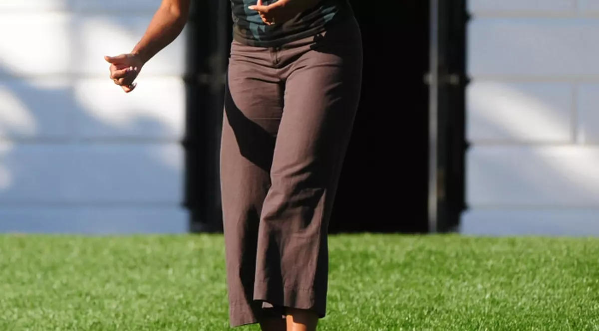 Foto | Michelle Obama, o primă doamnă fotbalistă