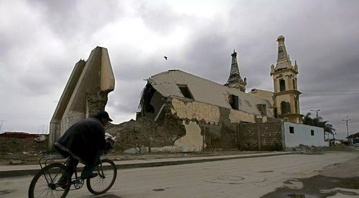 Peste 80 de răniţi în urma cutremurului de 6,9 grade din Peru