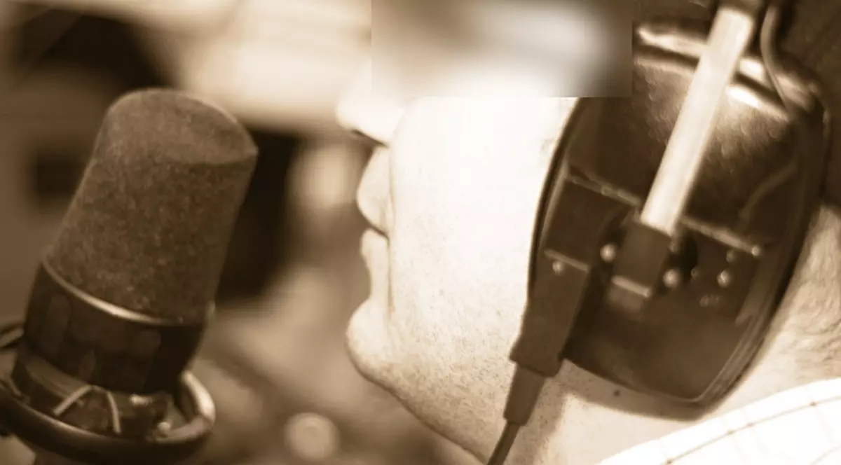 Iar ne batjocoresc francezii: "De ce învaţă românii franceza? Ca să cerşească"