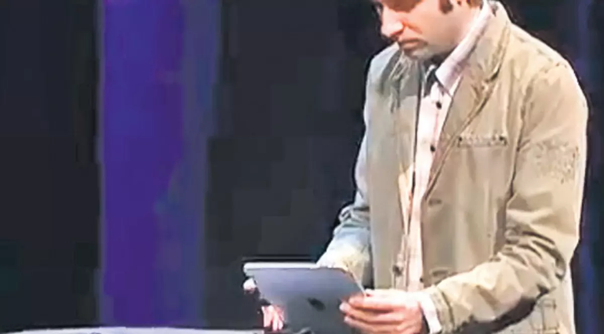 Video | Programatorul Bogdan Ursu a stat, anul trecut, pe aceaşi scenă cu Jobs: "Era foarte respectat de angajaţii lui"