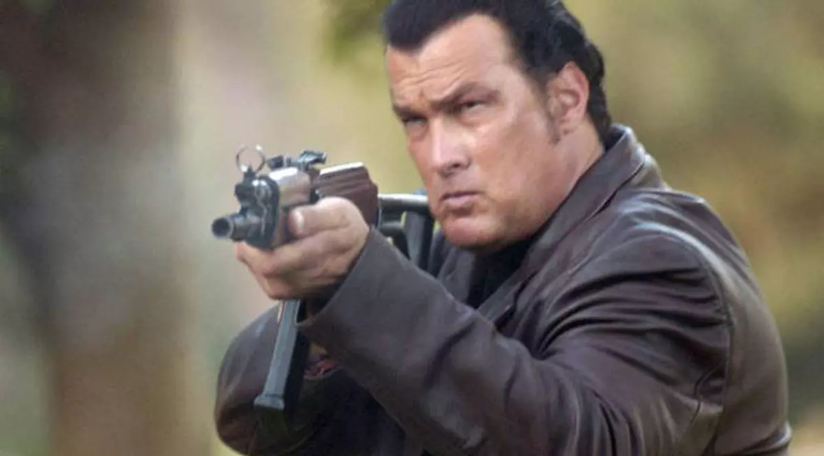 Steven Seagal își ia și cetățenie rusă