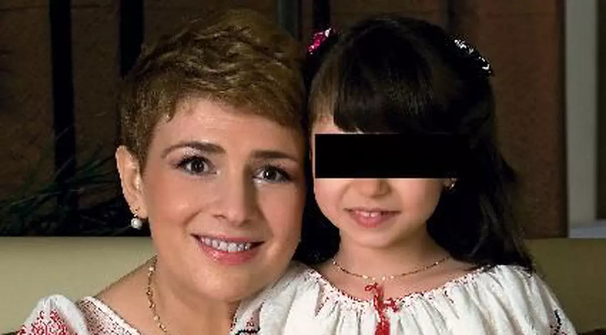 Teo, mândră de fiica ei: "Este foarte afectuoasă. Are grijă să-mi iau medicamentele la timp şi să nu mă mişc mult"