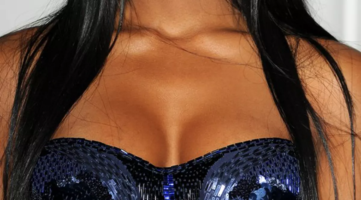 Kelly Rowland nu regretă implanturile pe care şi le-a făcut: "Mi le-am dorit din toată inima"