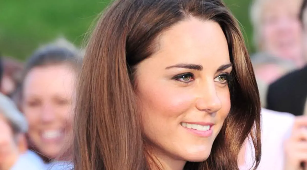 Kate Middleton, pe urmele lui Lady Diana. Iată mesajul emoţionant scris de ea pentru un copil de 8 ani, bolnav de leucemie!
