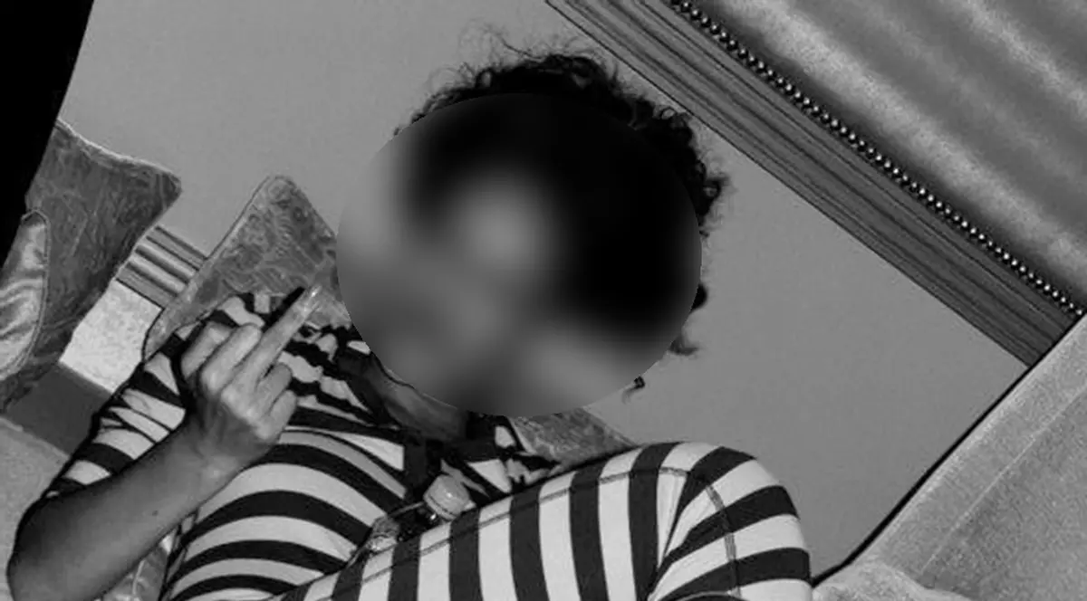 Foto | Ce urât! Ce vedetă crezi că a arătat degetul din mijloc?