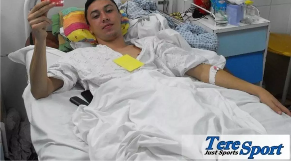 Un arbitru a fost bătut până i s-au umflat testiculele!