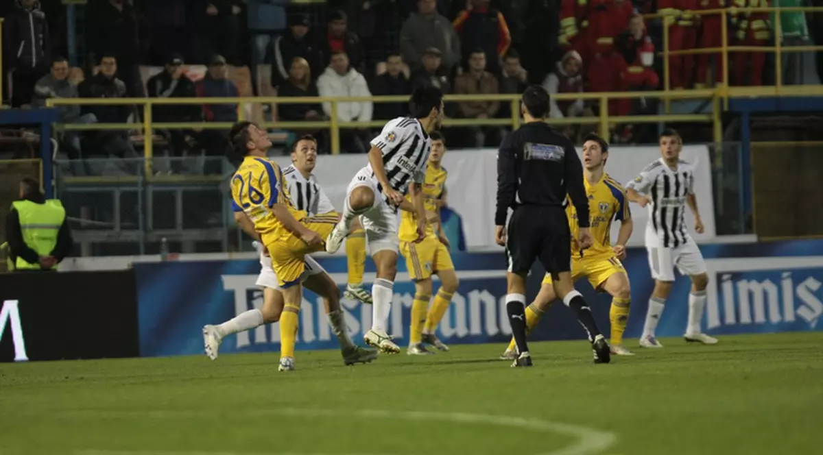 200 de lei biletul la Astra - Petrolul! Sau porţi închise?