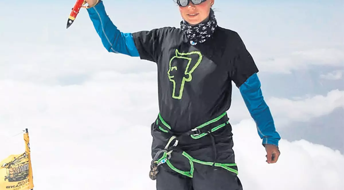 Foto | Crina «Coco» Popescu urcă pe 5 vârfuri în 40 de zile!