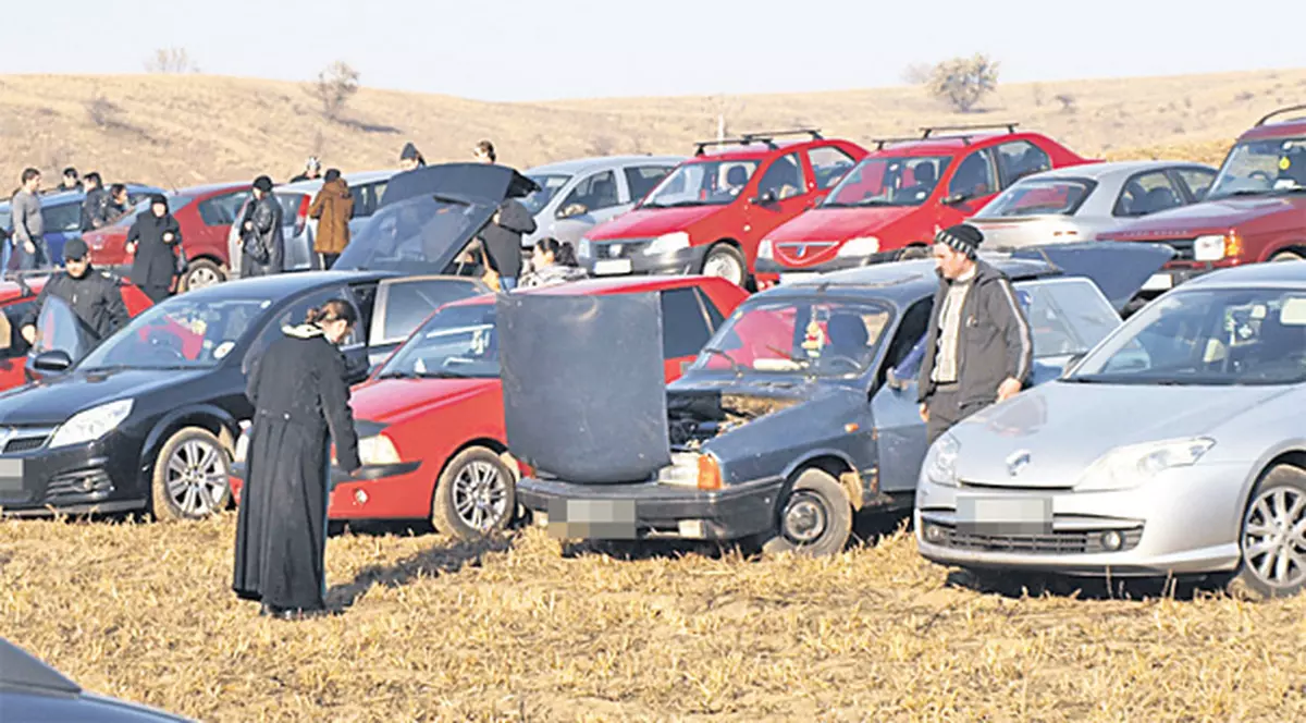 «Omor» la Peștera Sf. Andrei | Și-au sfinţit și maşinile!