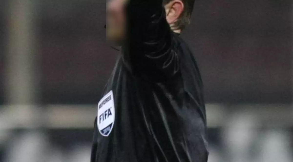 Încă un arbitru şi-a tăiat venele