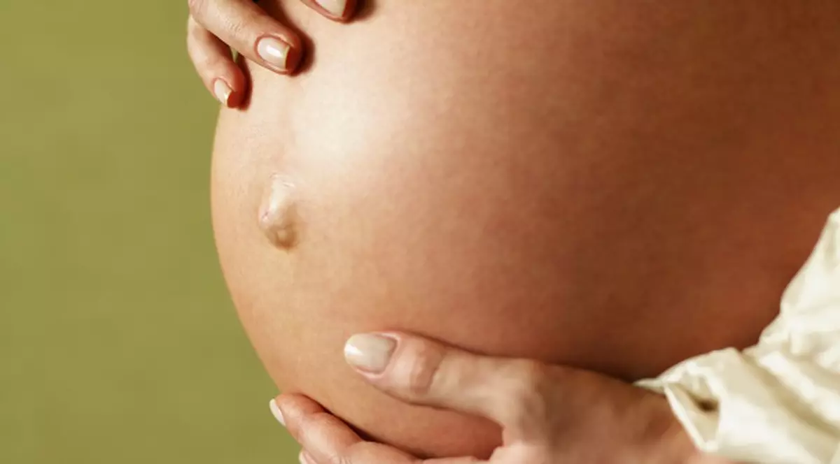 Caz de Cartea Recordurilor. Este însărcinată în luna a 17-a și nu poate naște