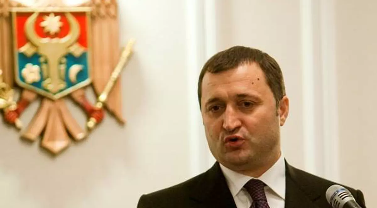 Vlad Filat, vizită secretă la Bucureşti