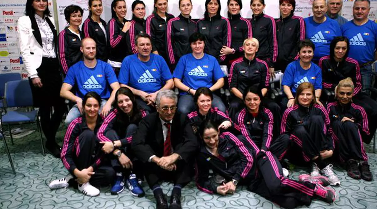 Reprezentativa feminină de handbal a României pleacă spre Brazilia, unde va participa la Campionatul Mondial: ”Nu facem promisiuni”