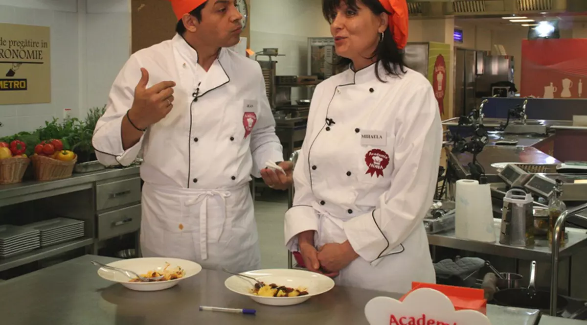 Jean de la Craiova și Mihaela Melinte au avut noroc: merg în semifinalele ”Academiei lui Horia"! 