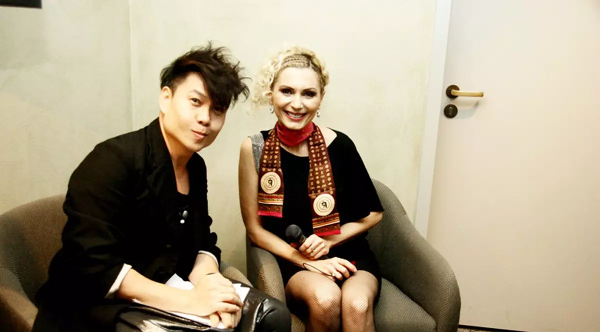 Luana Ibacka i-a intervievat pe designerii Casei Regale a Thailandei