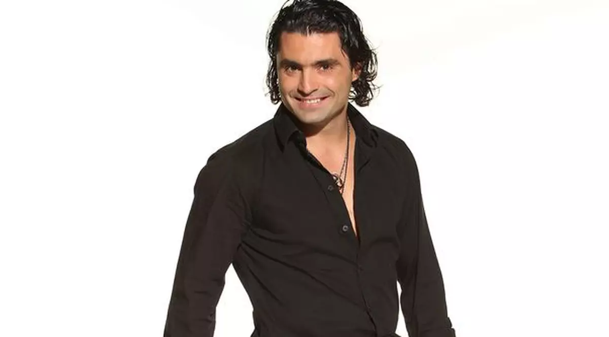 Pepe ar renunţa la haine pe scenă, dacă i s-ar cere asta