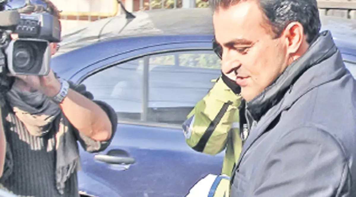 Primarul din Cluj-Napoca, arestat pentru luare de mită, era obsedat să nu fie prins: Vorbea la 17 telefoane şi avea cifru la uşă