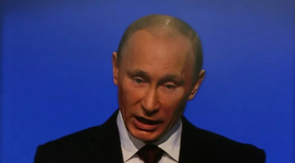 Putin și-a anunțat candidatura la prezidențiale în Rusia