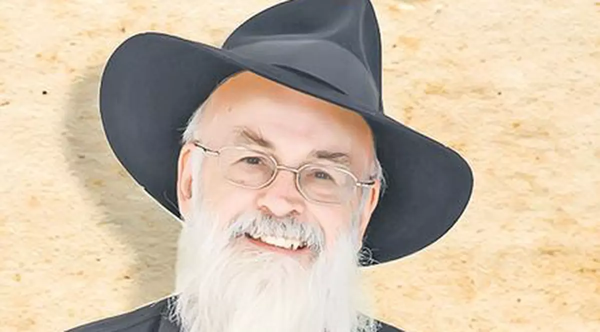 Unul dintre cei mai de succes scriitori ai lumii, Terry Pratchett, vrea să se sinucidă asistat