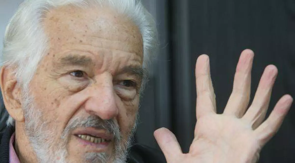 Sergiu Nicolaescu le vorbeşte tinerilor aromâni despre viaţa şi crezul său artistic