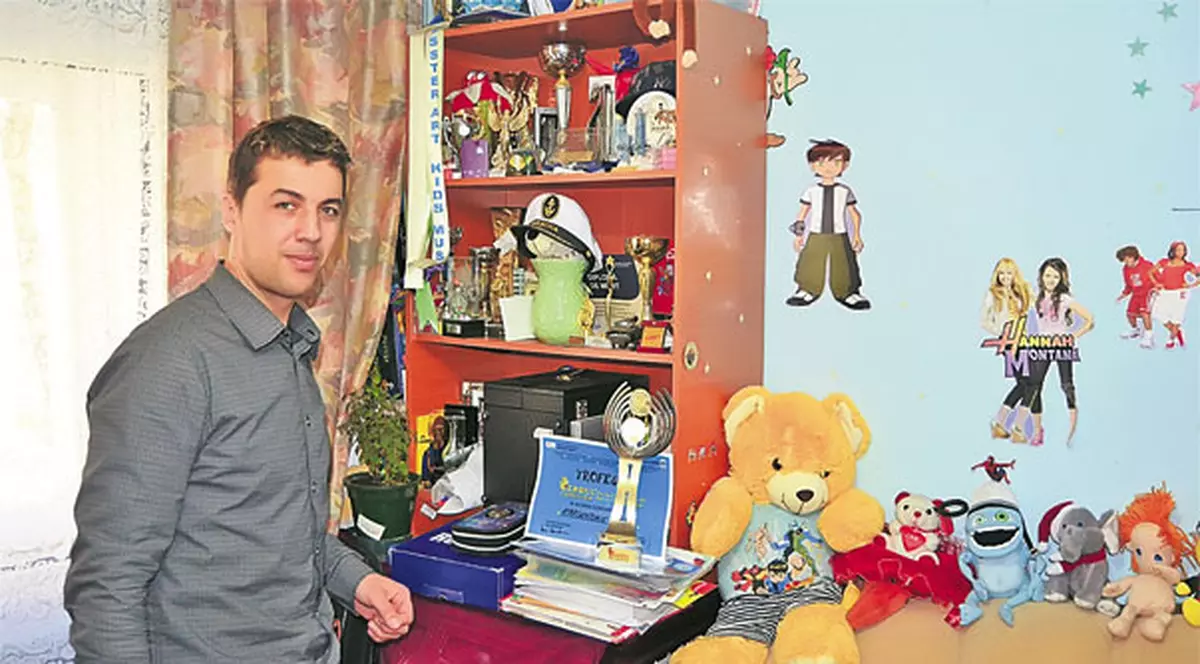 Tatăl lui Ştefan Atârgoviţoaie: «A făcut naveta trei luni cu avionul»