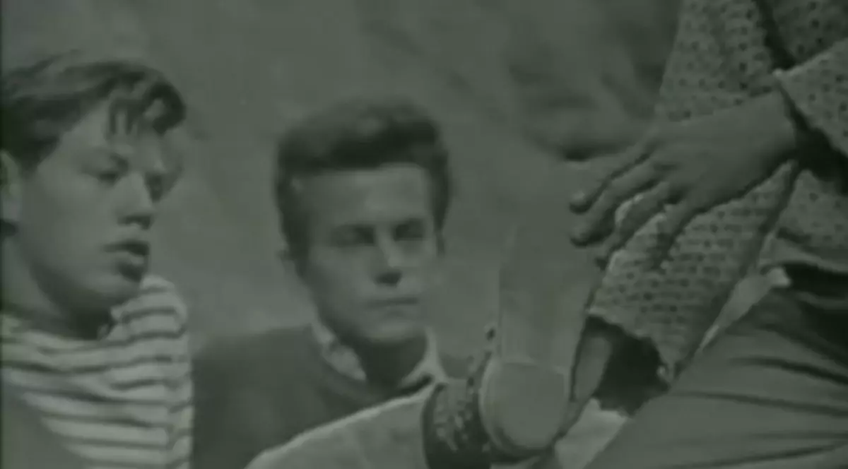 Înainte să devină rocker celebru, Mick Jagger făcea reclamă la pantofi sport | FOTO